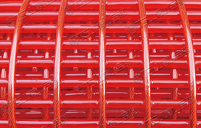 篩分設(shè)備選用聚氨酯篩網(wǎng)，高耐磨、壽命長