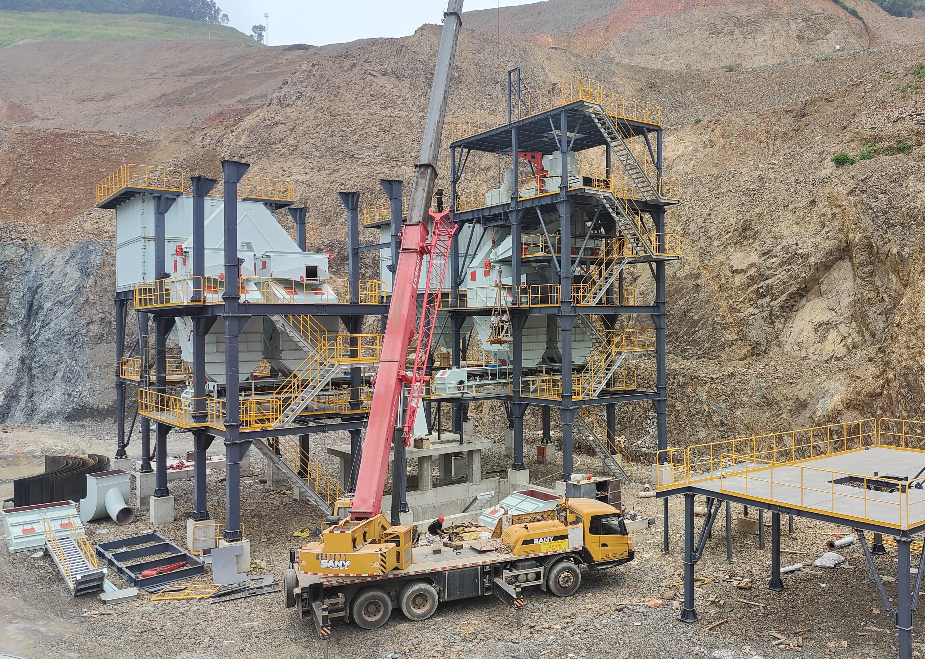 干法制砂樓：引領(lǐng)砂石生產(chǎn)變革，實(shí)現(xiàn)產(chǎn)能與能耗雙贏